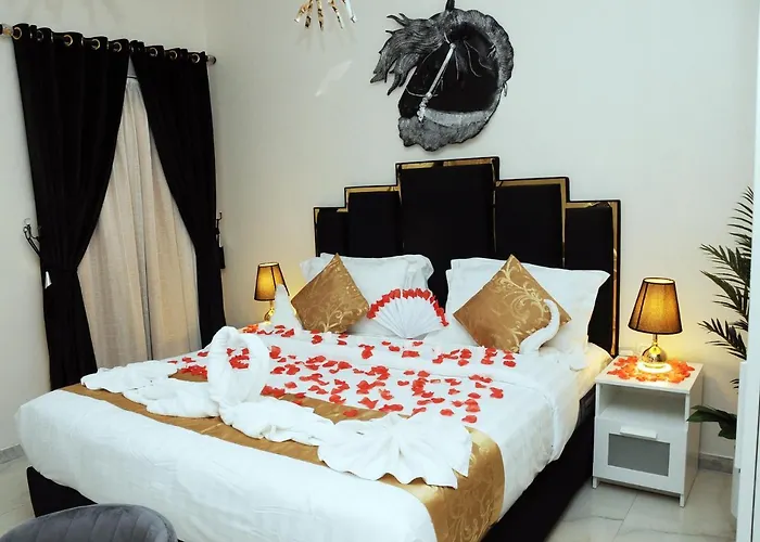 Qasr Al Nabarees Aparthotel