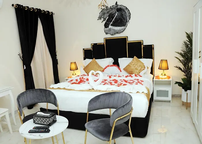 Qasr Al Nabarees Aparthotel